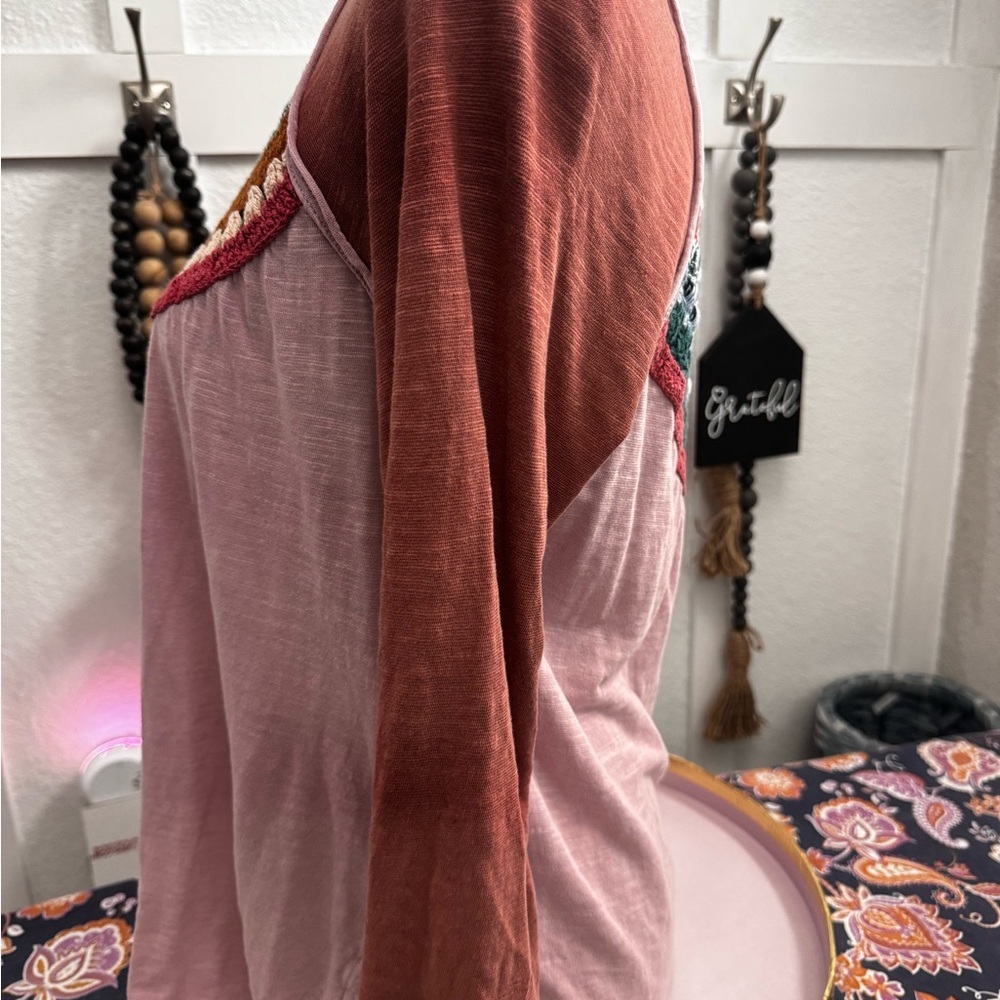 Free People We The Free Dusty Rose Embellished Boho Blouse Size S - Picture 11 of 15